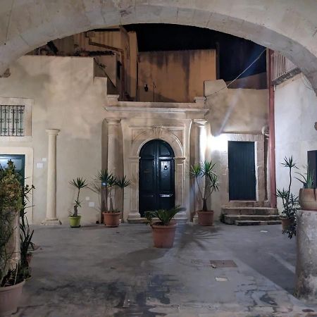 Ortigia Casa Apartman Szirakúza Kültér fotó